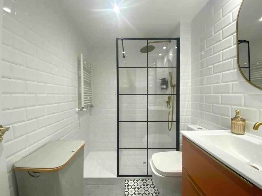 Acogedor Apartamento A 5 Min Del Ave Zaragoza Luaran gambar