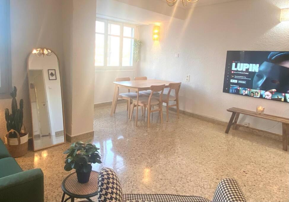 Acogedor Apartamento A 5 Min Del Ave Zaragoza Luaran gambar